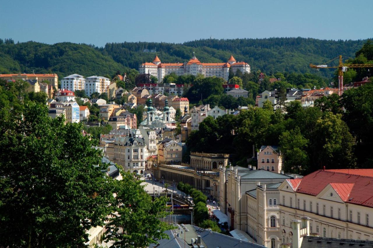 Apartments Menuet Karlovy Vary Exteriér fotografie